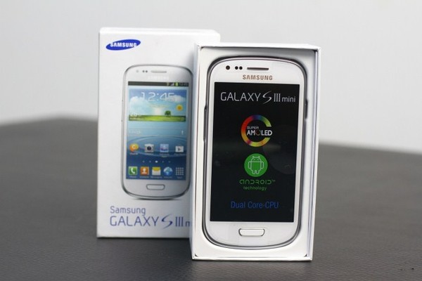 Đập hộp Samsung Galaxy S III mini tại VN: Nhỏ gọn, sắc nét